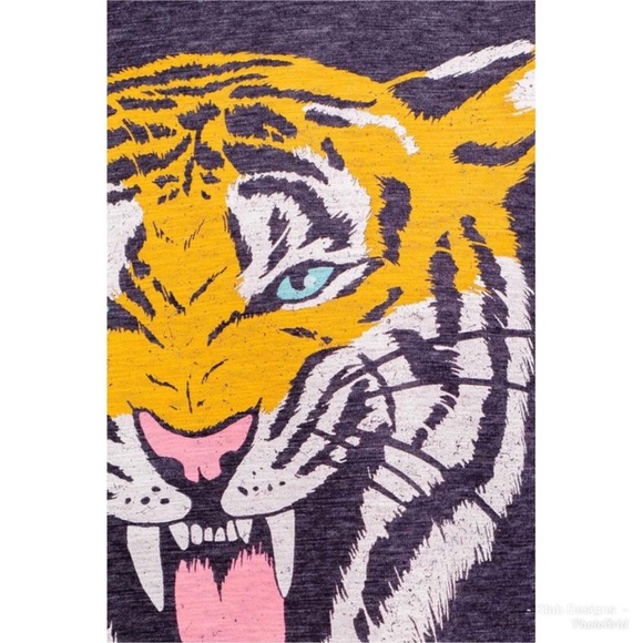 New!Tiger print vintage style charcoal graphic tee - Picture 6 of 6